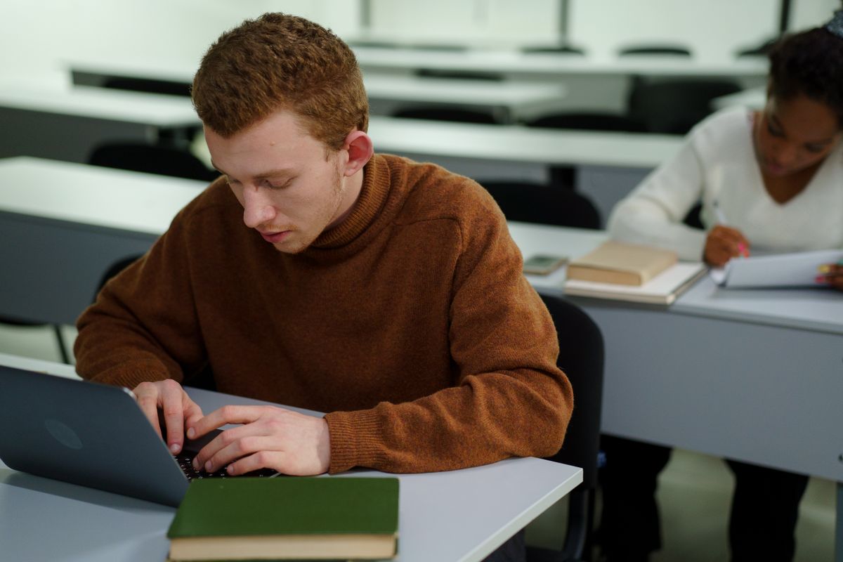 TOEFL Academic Discussion writing practice